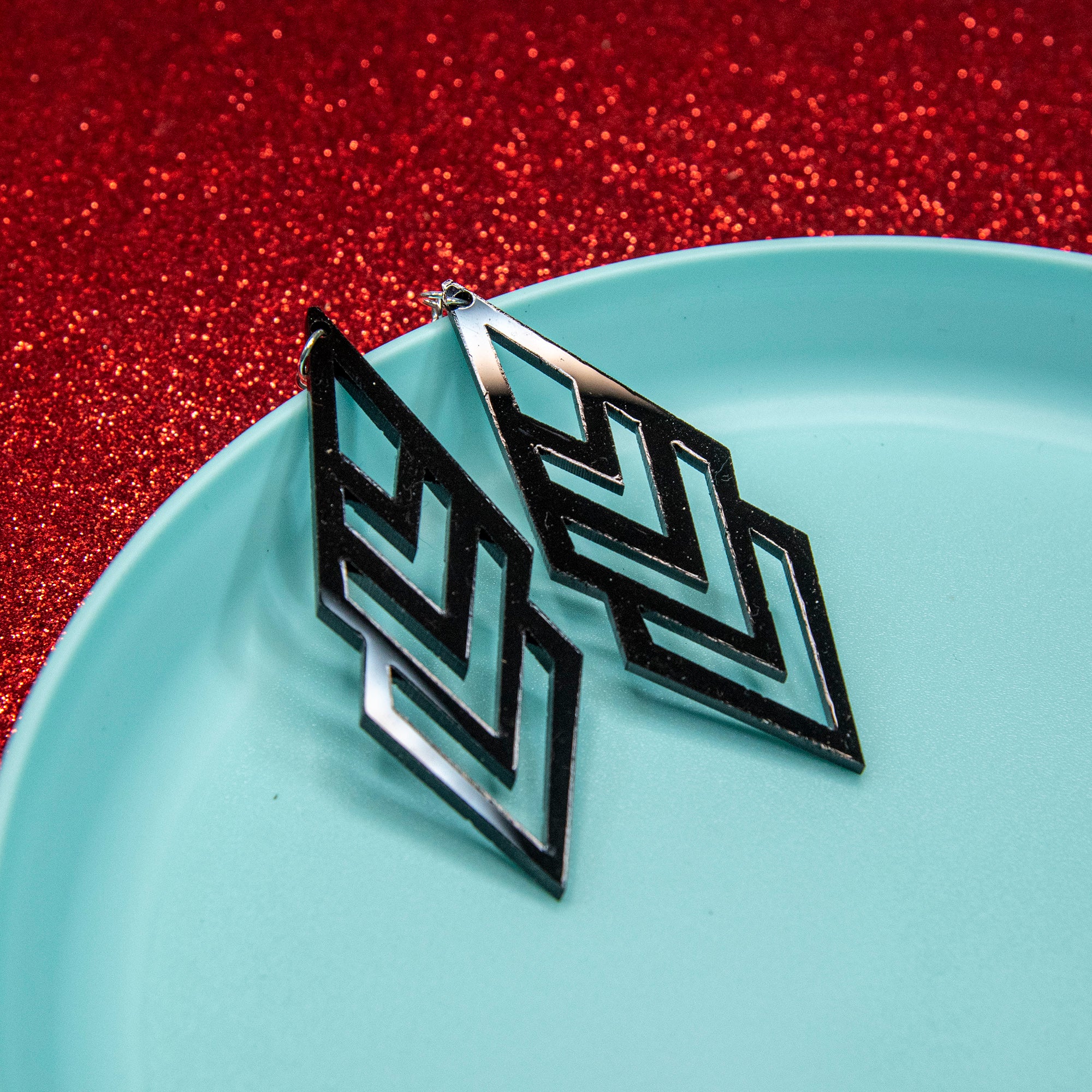 Deco Black Long Earrings - Image 5