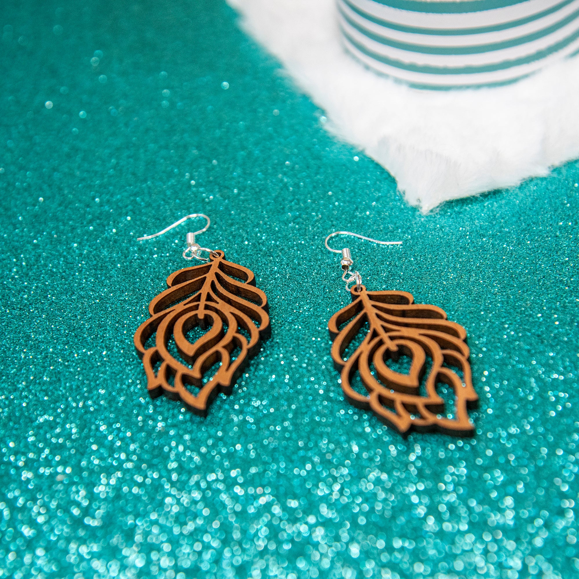 Peacock Feather Wood Earrings - Image 4