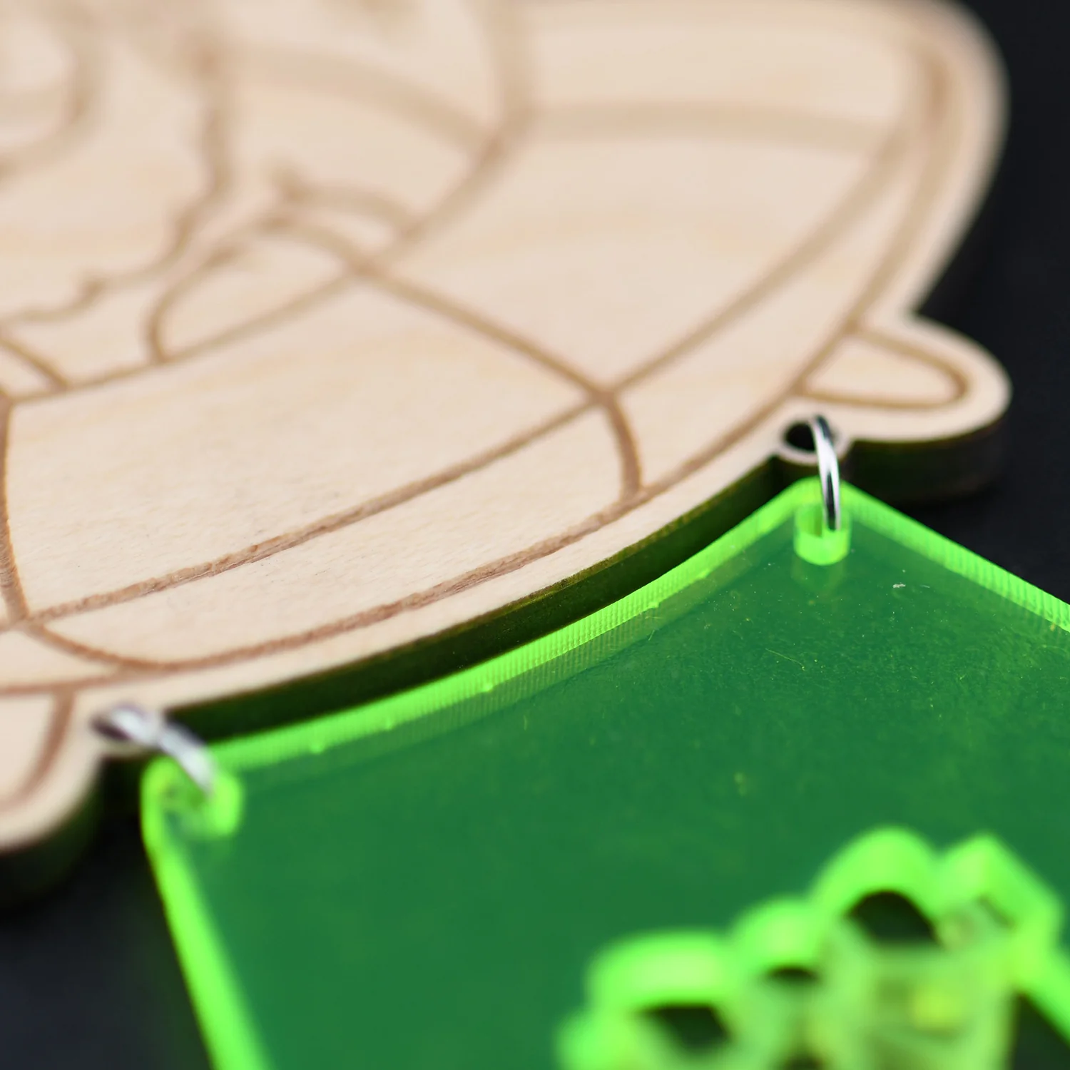 UFO Santa Ornament - Image 4